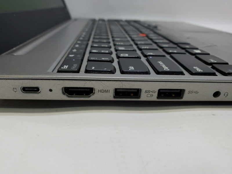 Lenovo ThinkPad E580 Core i7-8550U @ 1.8GHz 8GB DDR4 250GB SSD [Read] (