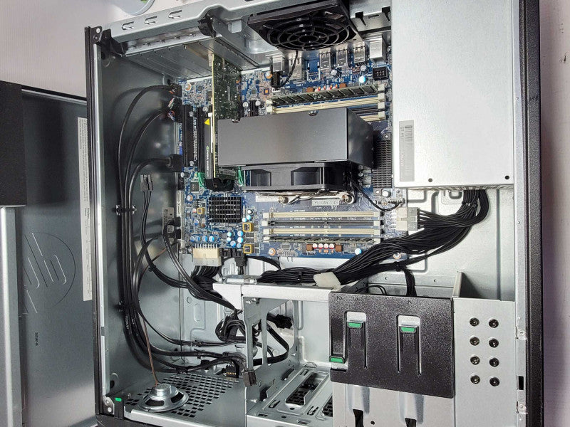 HP Z440 WS, Xeon E5-1620(v3) 3.5GHz, 32 GB , Quadro K420, NO HDD ~