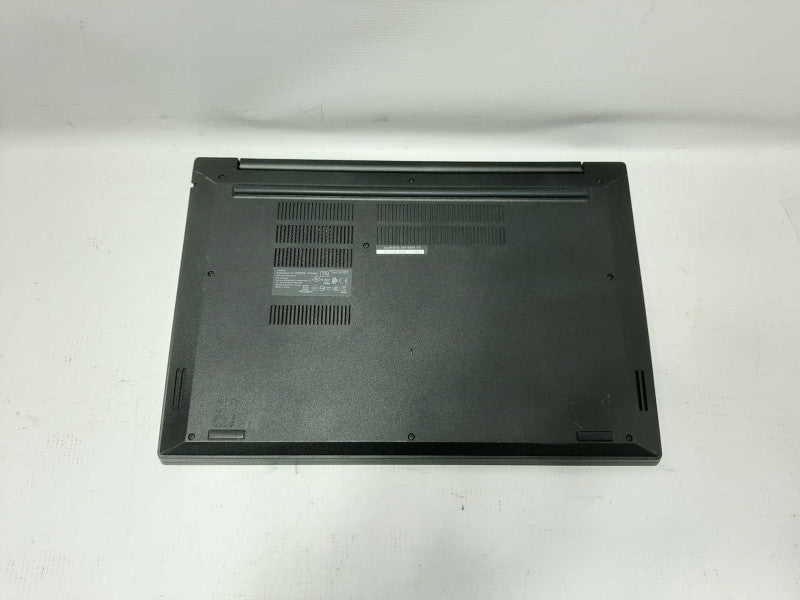 Lenovo TP E595 15.6\\" Rygen 7 3700U Vega Mobile Gfx 2GB GPU 8GB RAM 256GB NVme $