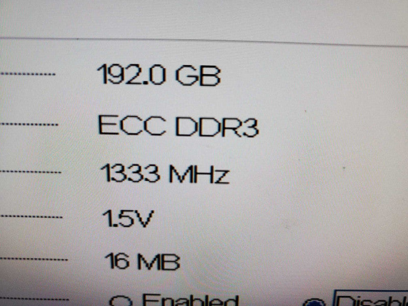 Dell PE R720 2x Xeon E5-2650(v2) 2.6GHz 8C/192GB ECC, 710 Mini, 7x 2.5\\" 1.2TB ~