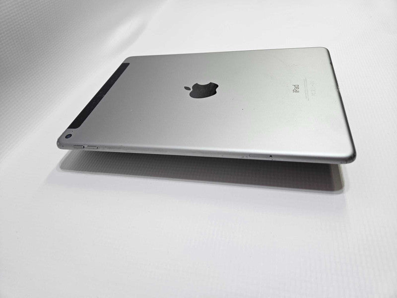 Apple iPad Air 2 128 GB WiFi Only A1567 Silver Tablet  )