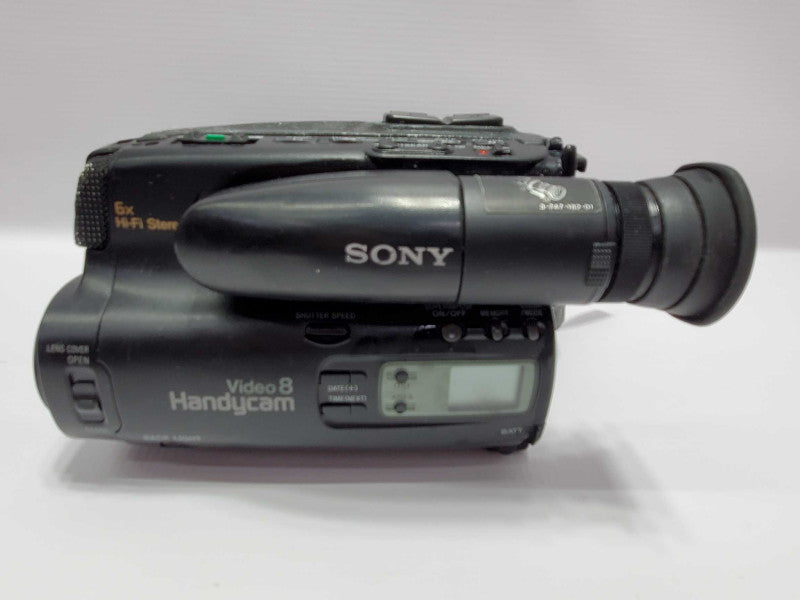 Sony CCD-TR51 Vintage 8mm Videcamera (AS-IS) |