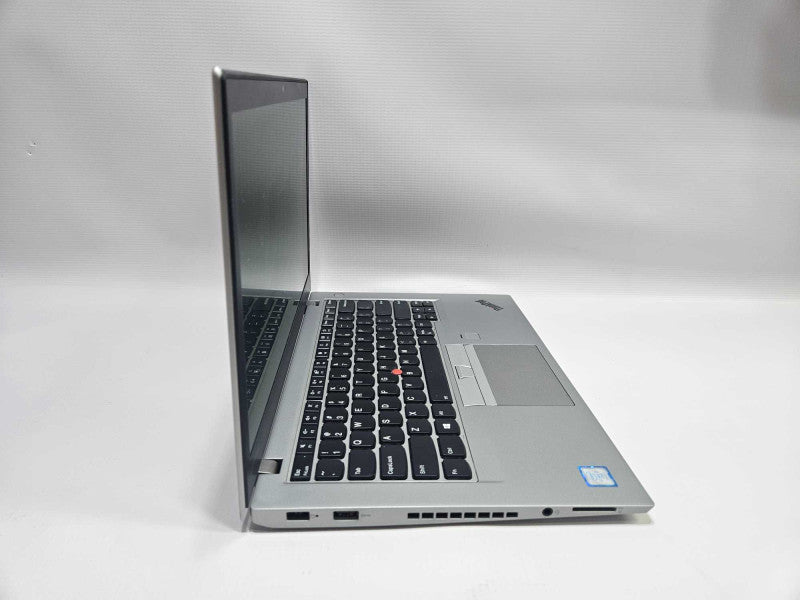 Lenovo Thinkpad T470S i7 7600U @ 2.80GHz 12 GB RAM 250GB SSD )