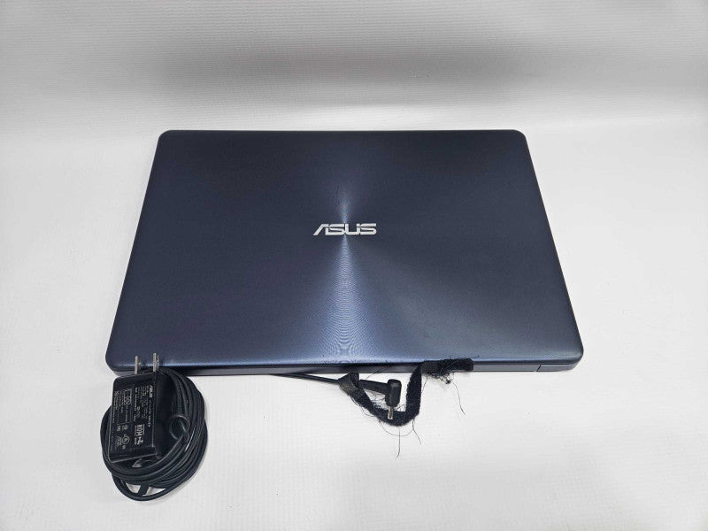 ASUS VIVOBOOK 15.6\\" FHD i5-8250U 1.60GHz 16 GB RAM 256GB SSD )
