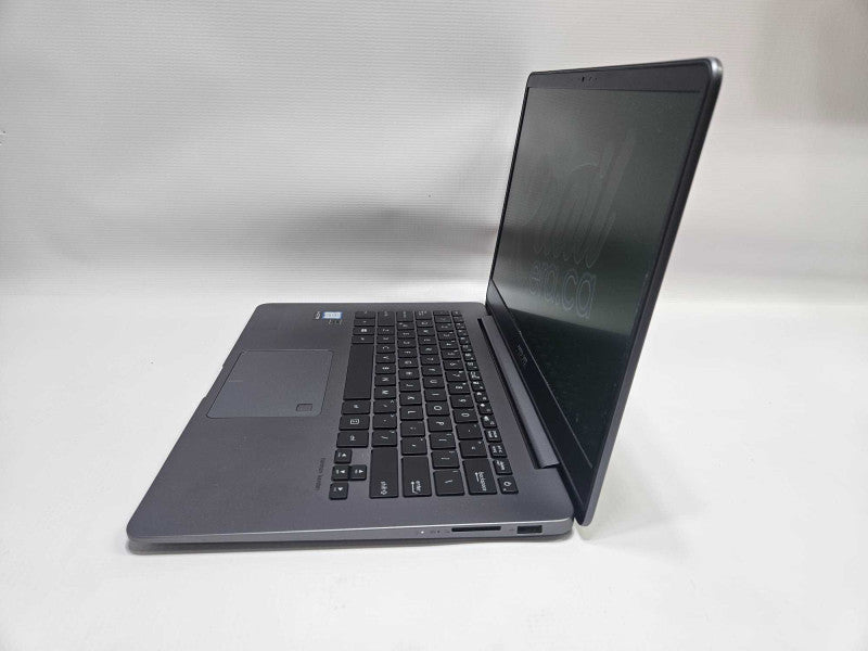 Asus VivoBook UX430U i7-8550U 16 GB RAM 500 GB SSD )