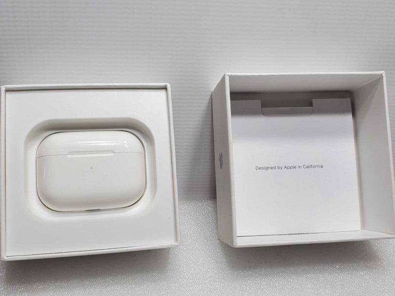 Apple Airpods Pro with Case ~