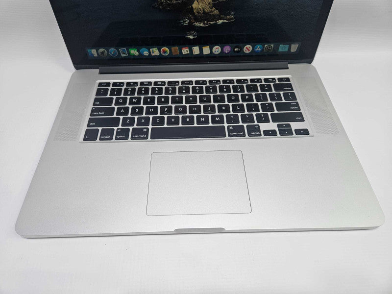 Apple MacBook Pro 15-inch Mid-2012 |2.3GHz Quad-Core i7 8GB RAM 250GB HDD )