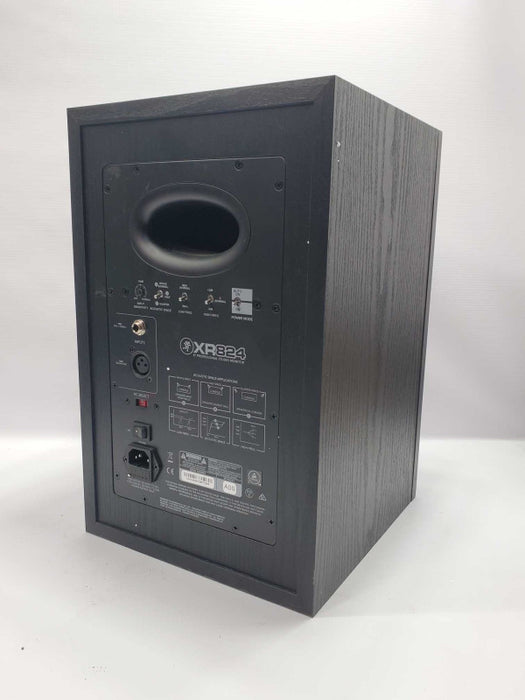Mackie XR824 8\\" Professional Studio Audio Monitor |
