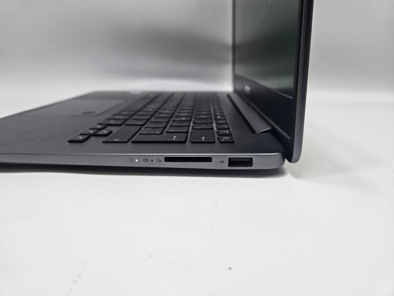 Asus ZenBook UX430U i5-8250U @ 1.60GHz 8 GB RAM 250GB SSD )