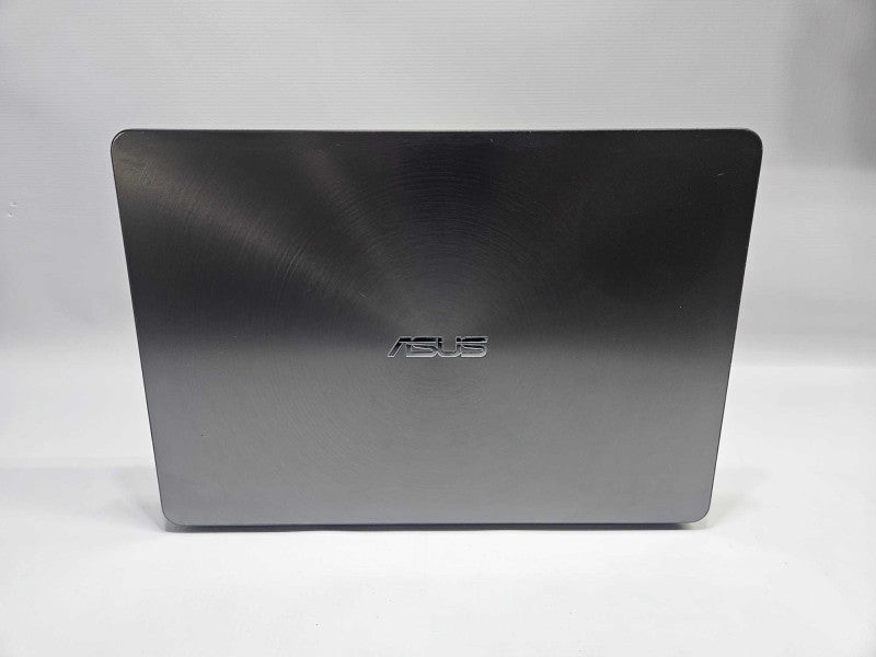Asus ZenBook UX430U i5-8250U @ 1.60GHz 8 GB RAM 250GB SSD )