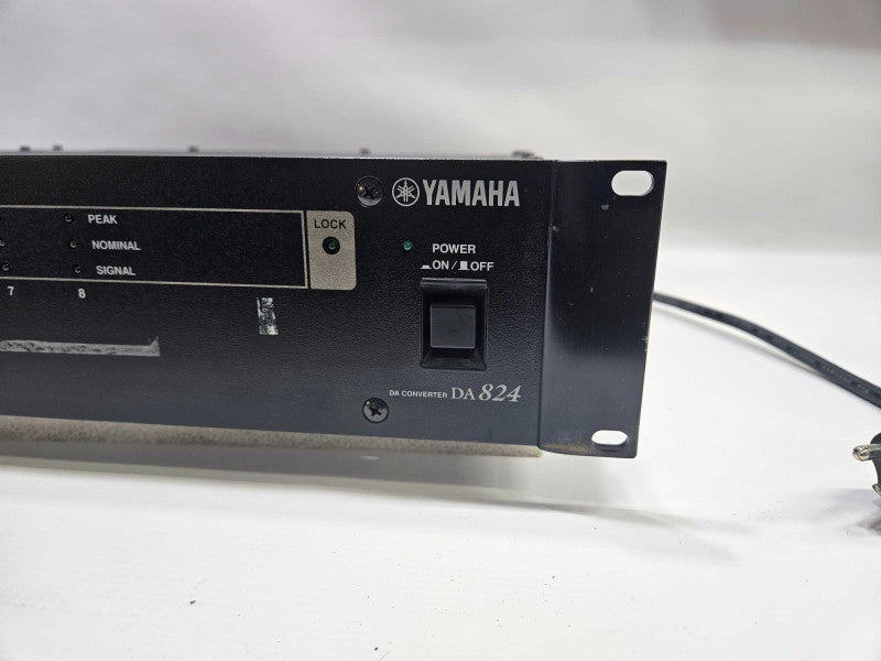 Yamaha DA 824 DA Converter, 8 Channel )