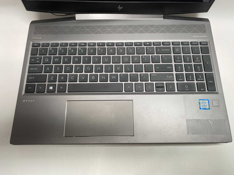 HP ZBook 15v G5 with i7 8th gen CPU NO POST READ  -