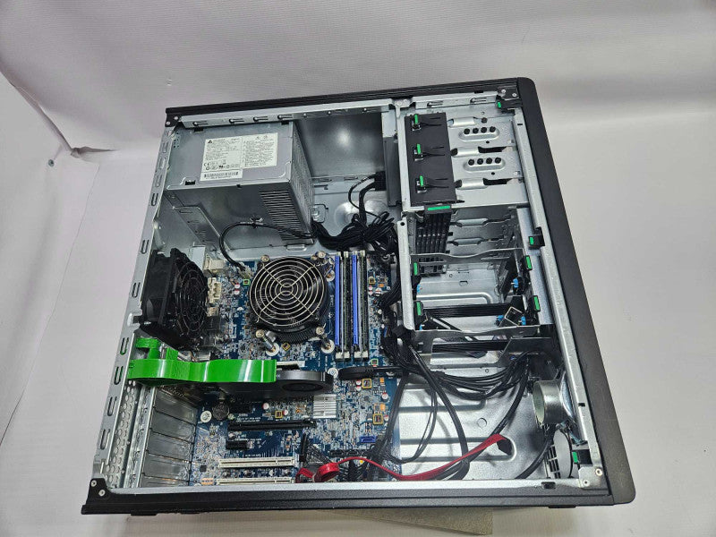 HP Z220 Workstation 1x Xeon E3-1240 v2 @3.40GHz 24 GB RAM Quadro 2000 Q)
