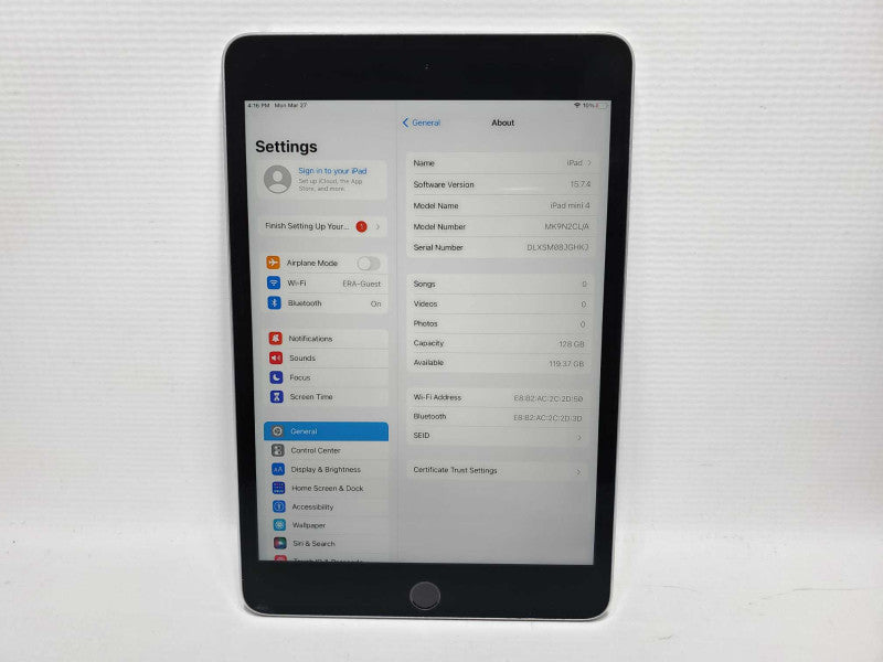 Apple iPad Mini 4 - 128 GB - Gray (