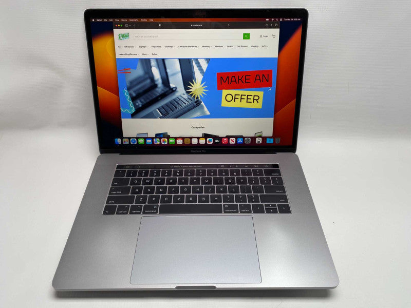 MacBook Pro 15-inch TouchBar 2017 with i7 CPU 16GB RAM & 250GB Storage READ -