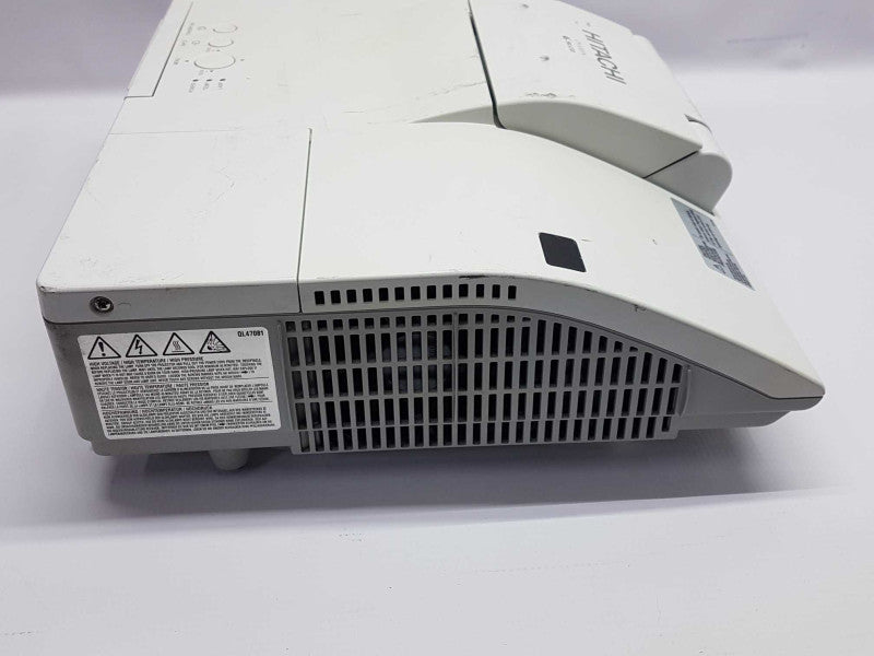 Hitachi CP-A301N 3LCD PROJECTOR / 899 filter hours #