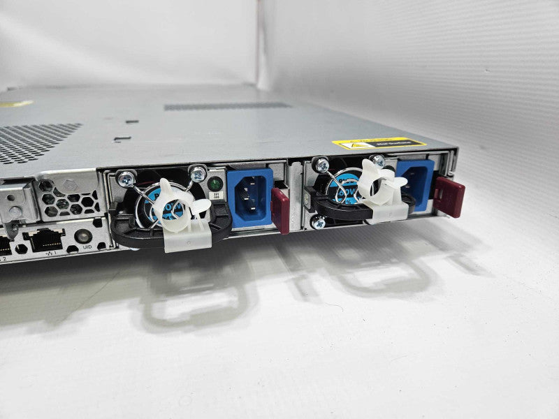 HP ProLiant DL360e Gen8 1x Xeon E5-2403 0 @ 1.80GHz 8GB RAM 2x 460W PSU )