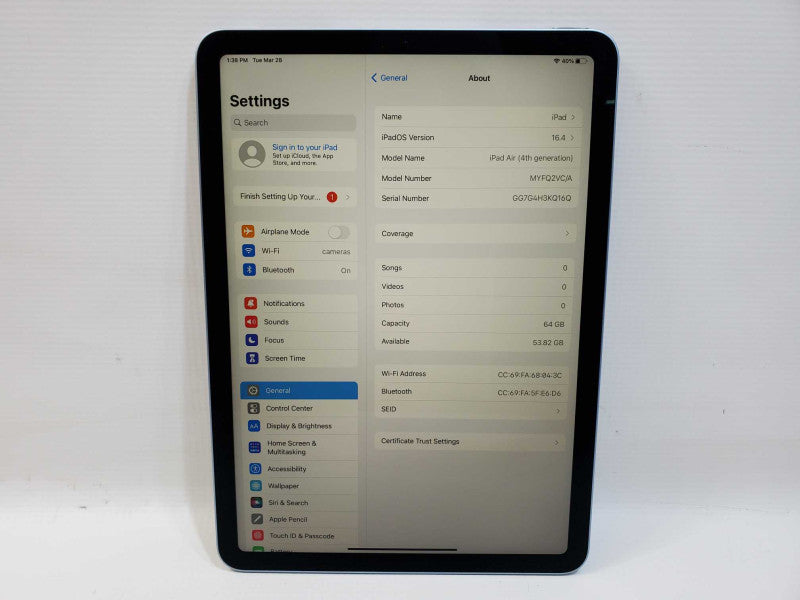 Apple iPad Air 4th Gen 2020 - 64 GB - Blue (