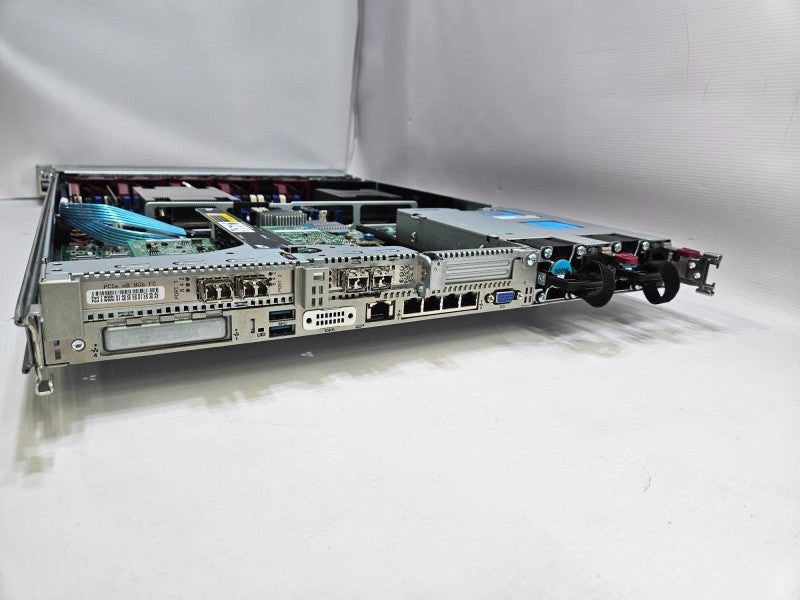 HP ProLiant DL360 Gen9 1x Xeon E5-2630 v4 @ 2.20GHz 32 GB RAM 2x 500W PSU )