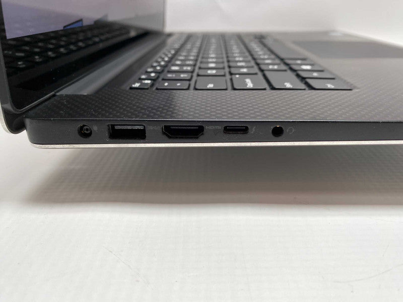 DELL XPS 15 9560 with i7-7700HQ CPU 32GB RAM & 1TB NVMe Storage READ  -