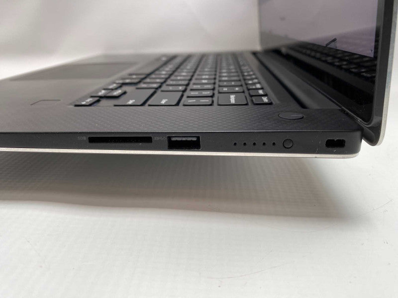 DELL XPS 15 9560 with i7-7700HQ CPU 32GB RAM & 1TB NVMe Storage READ  -
