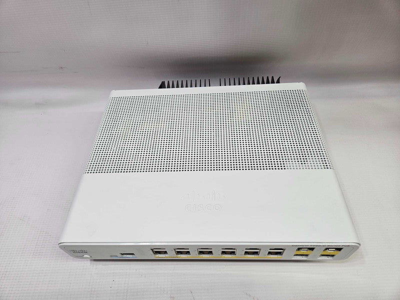 Cisco Catalyst 2960-C Series POE 8 Ports Network Switch WS-C2960C-12PC-L )