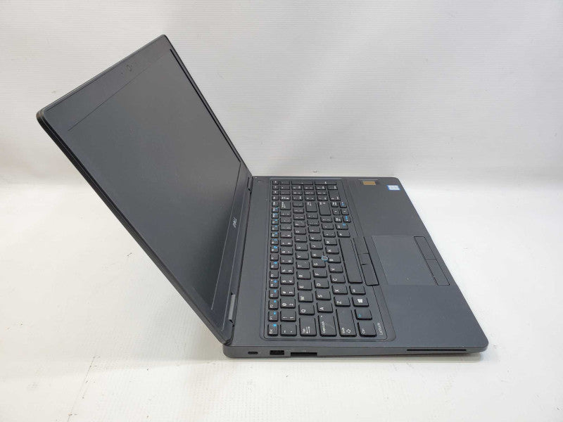 Dell Latitude 5580 Core i7-7820HQ @ 2.9GHz 8GB DDR3 250GB Nvidia 940MX 2GB (