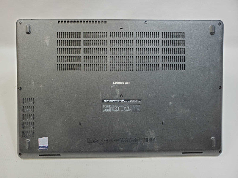 Dell Latitude 5580 Core i7-7820HQ @ 2.9GHz 8GB DDR3 250GB Nvidia 940MX 2GB (