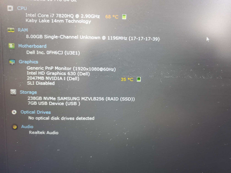 Dell Latitude 5580 Core i7-7820HQ @ 2.9GHz 8GB DDR3 250GB Nvidia 940MX 2GB (
