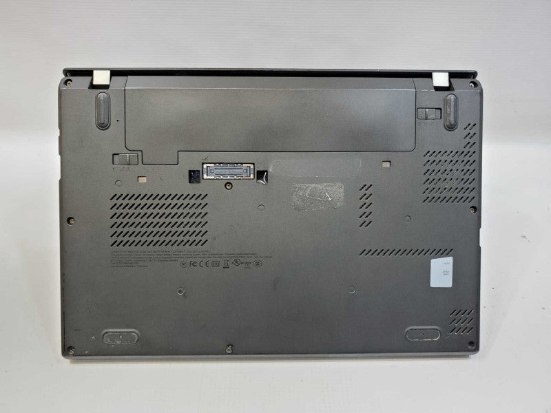 Lenovo ThinkPad x250 Core i7-5600U @ 2.6GHz 8GB DDR3 No HDD (