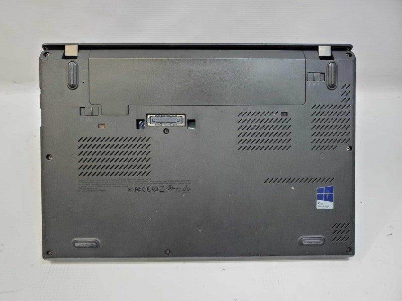 Lenovo ThinkPad X260\tCore i7-6600U @ 2.60 GHz 8GB DDR3 No HDD (