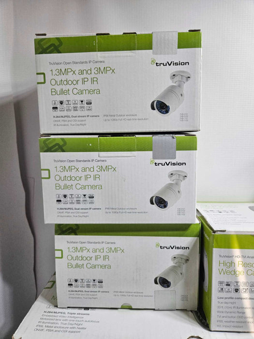 TruVision Ultimate Security Bundle: 7 IP Cameras + Network PoE Video Recorder )