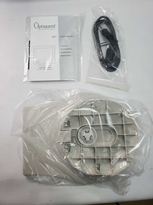 Optiquest Q51-3 15\\" CRT Monitor (NEW OPEN-BOX) |