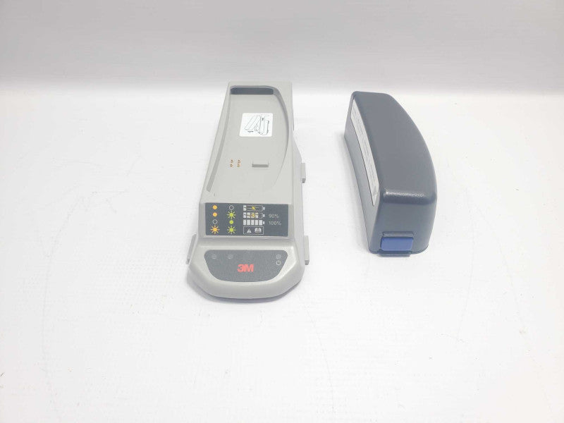 3M Versaflo TR-340 Battery Charger with battery TR-332 READ Q)