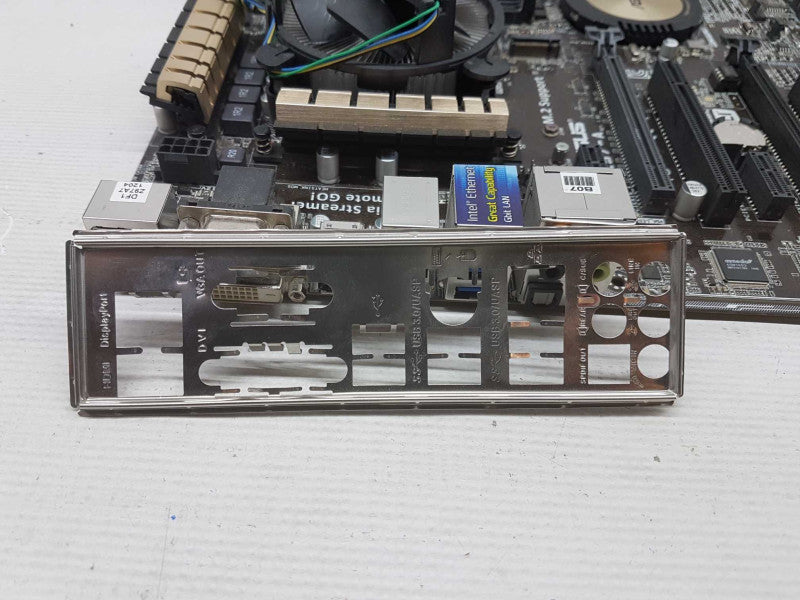 CPU/Motherboard Combo i7-4790 @ 3.60ghz / 8gb ram / Z97-A / IO Shield Include #