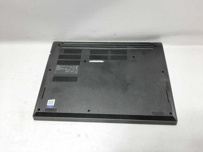 Lenovo TP E495 14\\" Ryzen 5 PRO 3500U Radeon Vega 8 2GB GPU 8GB DDR4 512GB SSD Q$