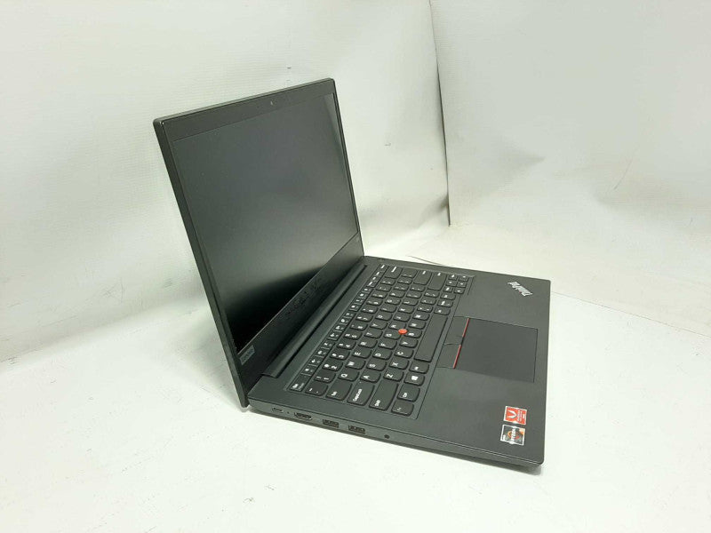 Lenovo TP E495 14\\" Ryzen 5 PRO 3500U Radeon Vega 8 2GB GPU 8GB DDR4 512GB SSD Q$