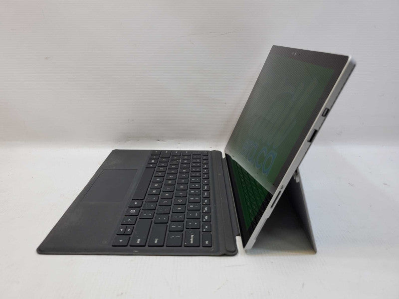 Microsoft Surface Pro 4 Core i5-6300U @ 2.4 GHz 8GB DDR3 250GB SSD [1724] (
