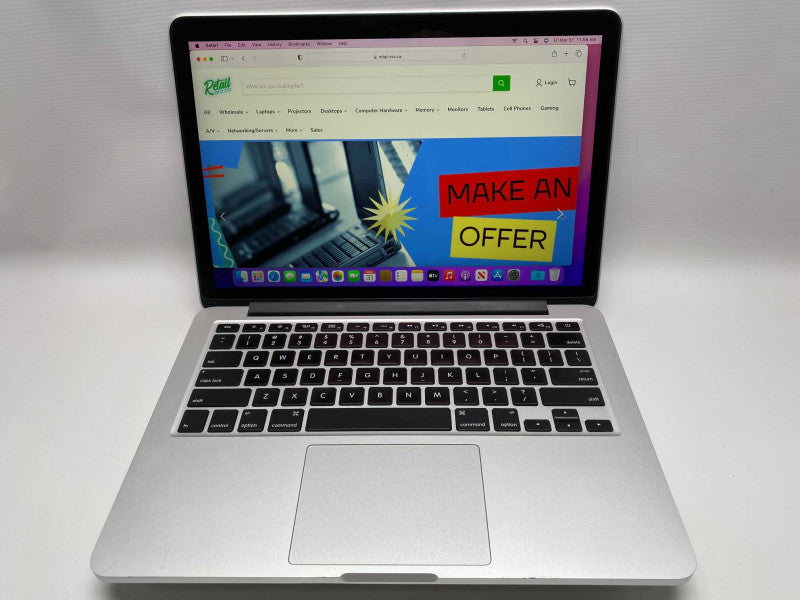 MacBook Pro Retina 13-inch Early 2015 with i5-5257U CPU 8GB RAM & 250GB  -