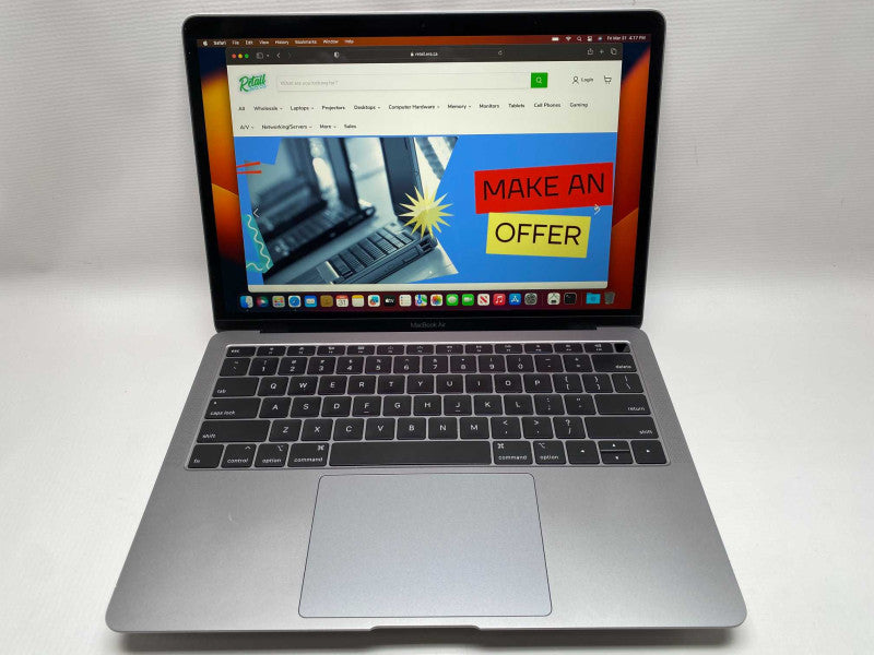 MacBook Air retina 13-inch 2019 with i5-8210Y CPU 16GB RAM & 250GB Storage  -