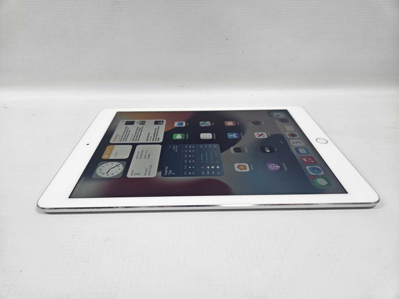 Apple iPad Air 2 32GB WiFi Only-White A1566 *READ*
