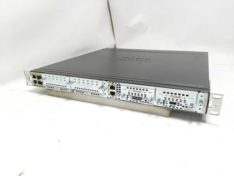 Cisco 4300 Series ISR4331 Integrated Service Router  $