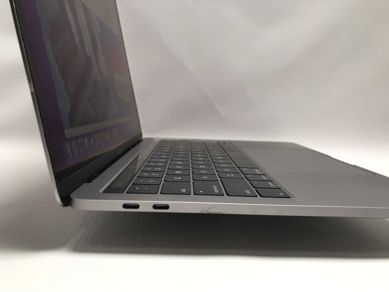 MacBook Pro Touchbar (2016) 13 inch with i7-6567U cpu, 16GB RAM 250GB Storag