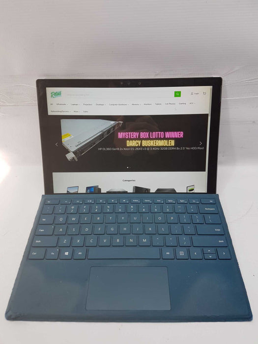Microsoft Surface Pro 4 i7-6650U @ 2.20ghz / 16gb ram / 256gb SSD #
