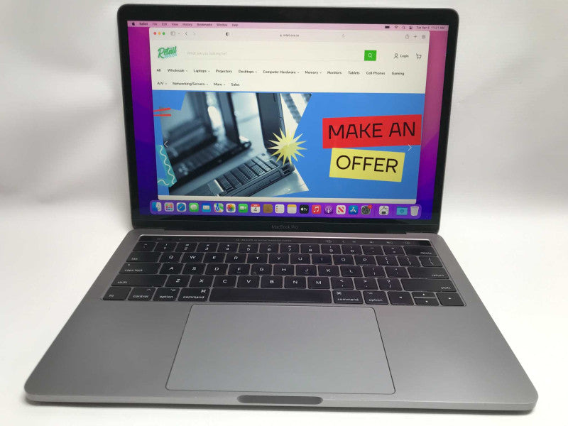 MacBook Pro Touchbar (2016) 13 inch w/ i7-6567U cpu, 16GB RAM 250GB **READ**