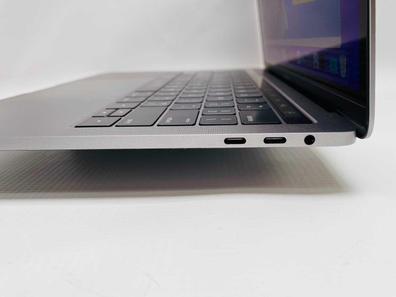 MacBook Pro 13-inch TouchBar 2016 with i7-6567U CPU 16GB RAM & 250GB READ  -