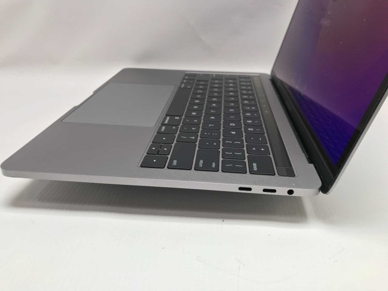 MacBook Pro Touchbar (2016) 13 inch with i7-6567U cpu, 16GB RAM 250GB **READ*
