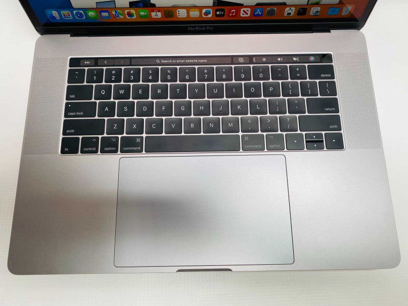 MacBook Pro 15-inch TouchBar 2017 with i7-7700HQ CPU 16GB RAM & 250GB READ  -