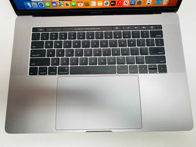 MacBook pro 15-inch TouchBar 2017 with i7-7820HQ CPU 16GB RAM & 1TB Storage  -