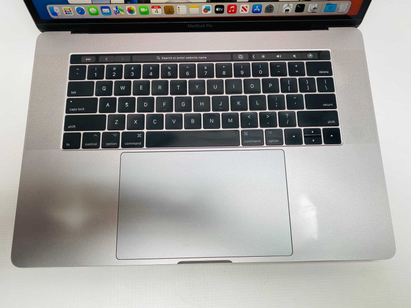 MacBook Pro 15-inch Touchbar 2017 with i7-7700HQ CPU 16GB RAM & 250GB READ  -